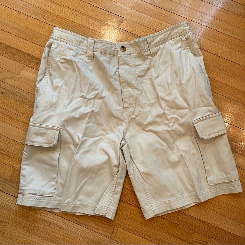 Grant Thomas men’s cargo shorts 38